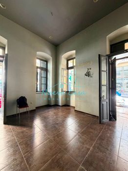 Store 203 sqm for rent