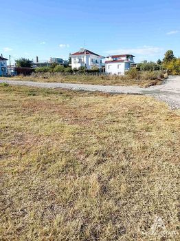 Land plot 1.300 sqm for sale