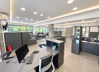 Office 170 sqm for rent