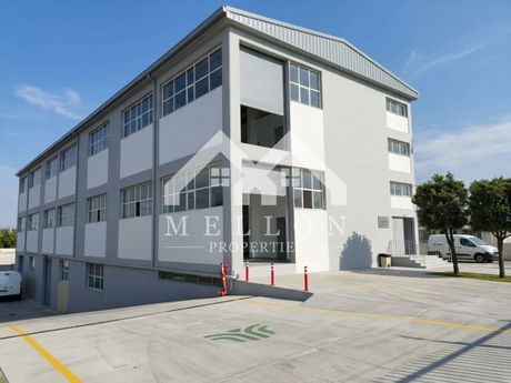 Βιομηχανικός χώρος 3.700 τ.μ. προς πώληση