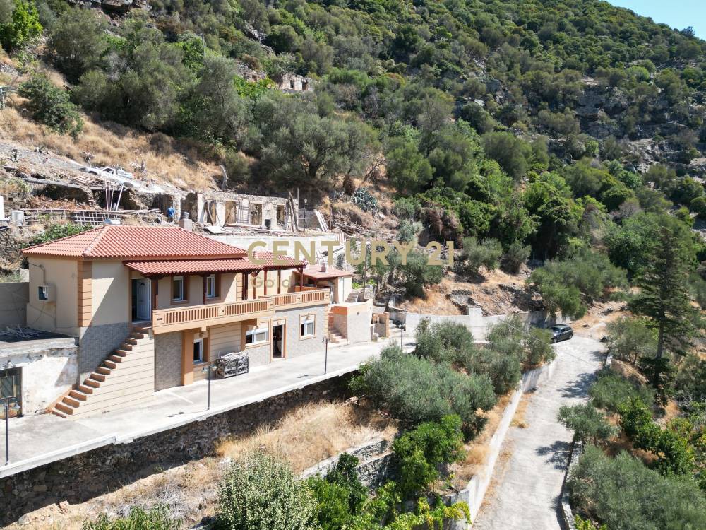 Μεζονέτα 122 τ.μ. προς πώληση, Σφηνάρι