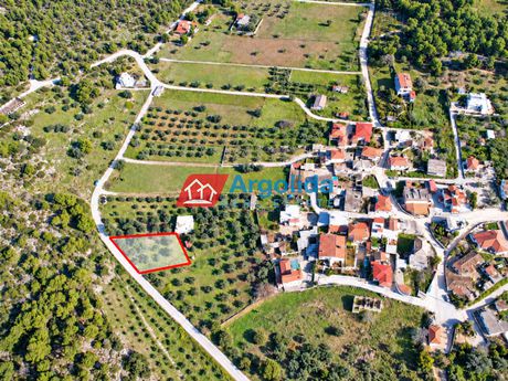 Land plot 610 sqm for sale