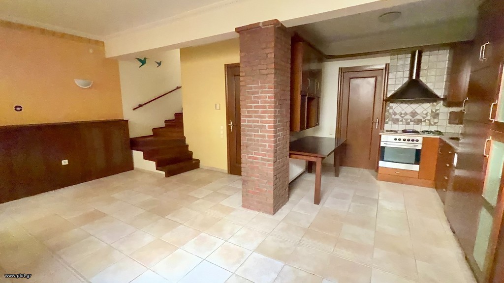 Μεζονέτα 210 τ.μ. προς ενοικίαση, Οικισμός Μακεδονία