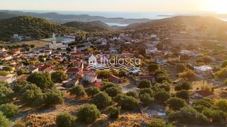 Αγροτεμάχια 1.015 τ.μ. προς πώληση