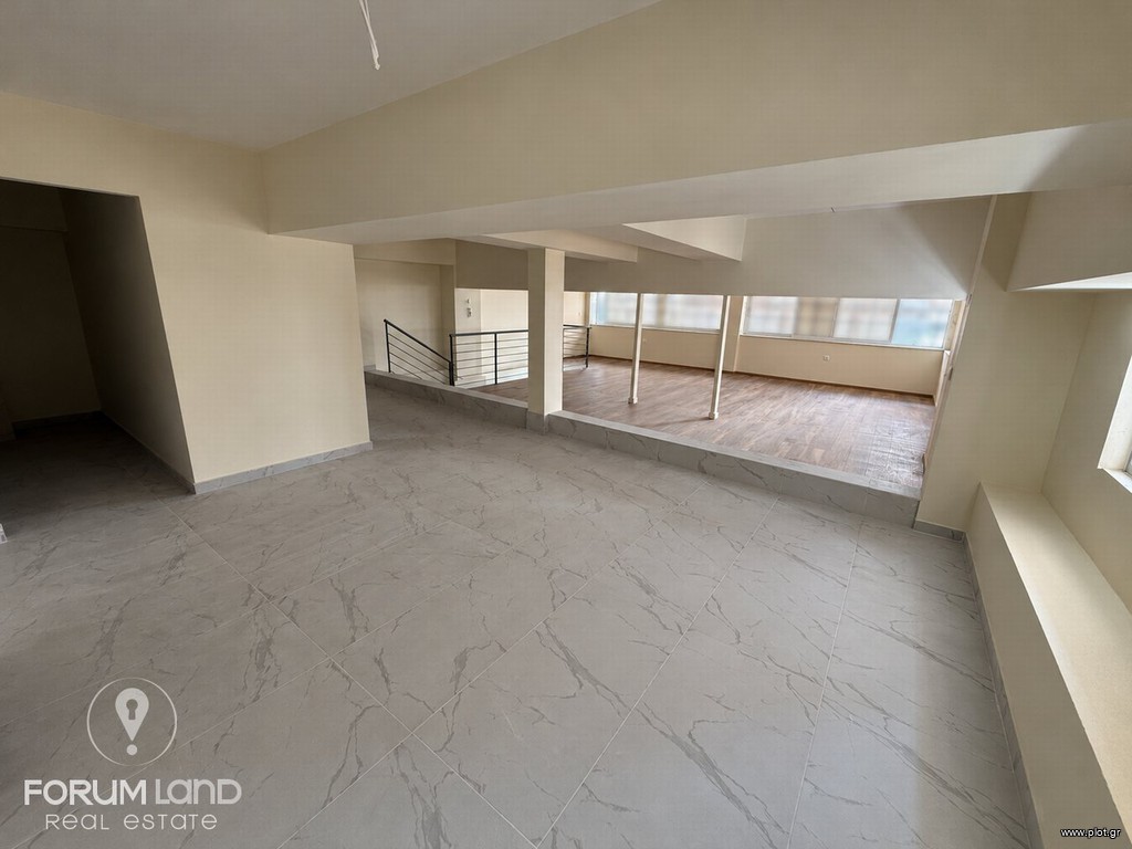 Κατάστημα 240 τ.μ. προς ενοικίαση, Ιπποκράτειο