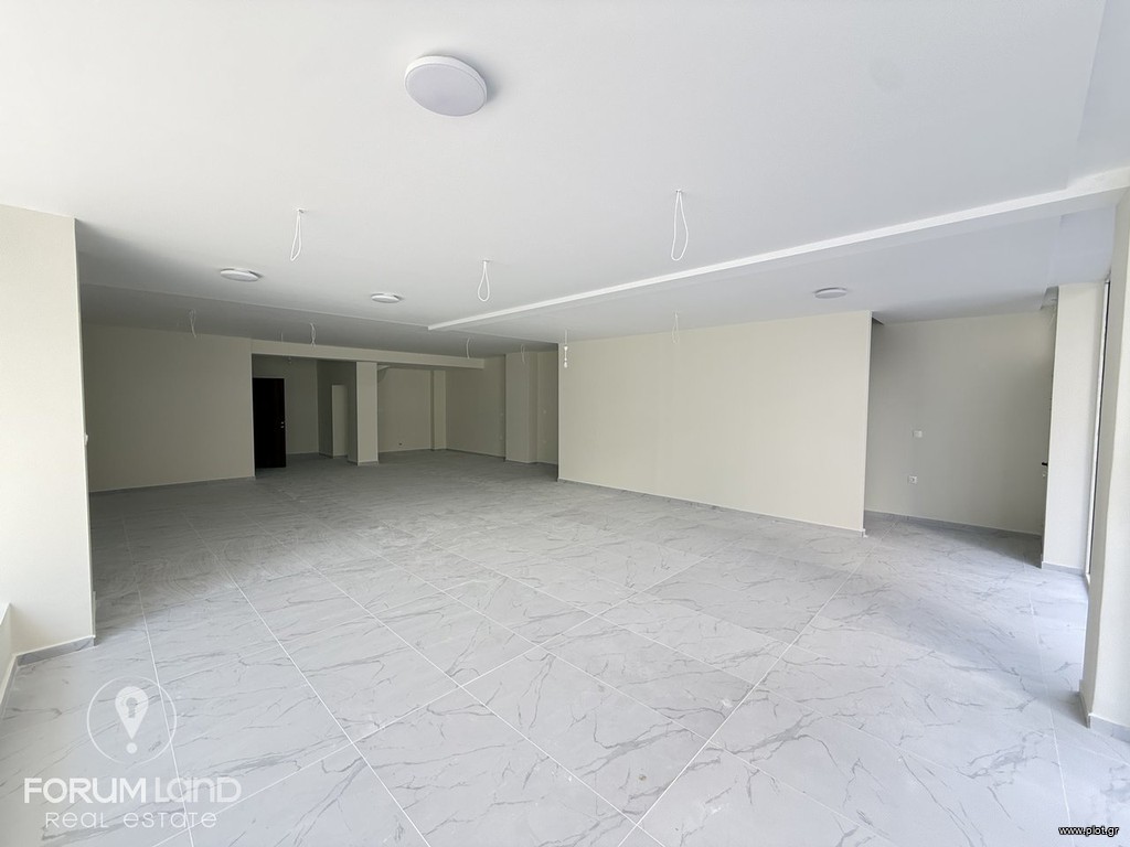 Κατάστημα 240 τ.μ. προς ενοικίαση, Ιπποκράτειο