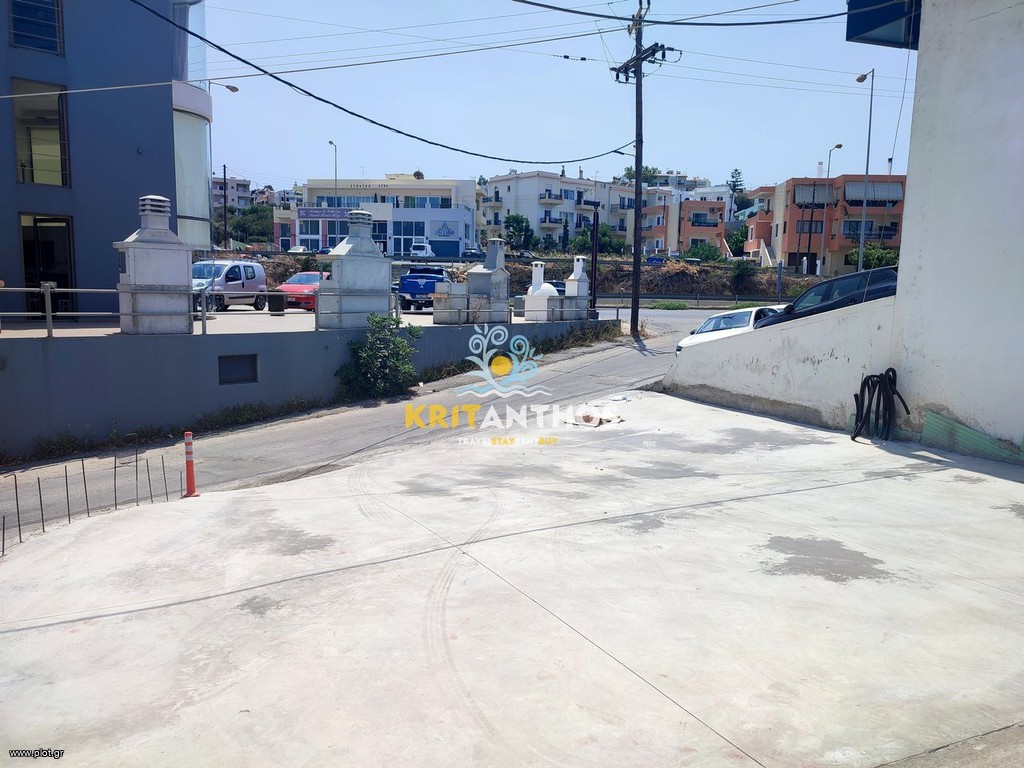 Αίθουσα 330 τ.μ. προς ενοικίαση, Βιολί Χαράκι