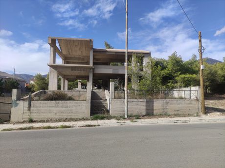 Μεζονέτα 300 τ.μ. προς πώληση