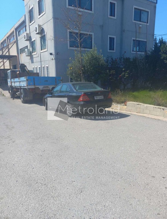 Επιχειρηματικό κτίριο 2.270 τ.μ. προς πώληση, Κέντρο Ασπροπύργου