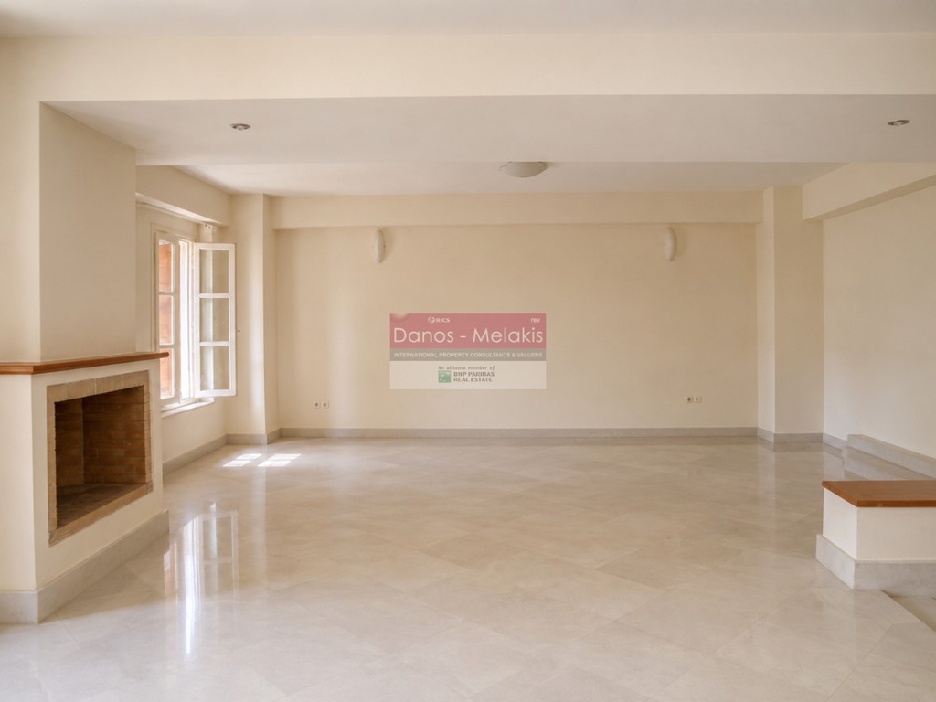 Κτίριο 220 τ.μ. προς πώληση, Σπλάντζια