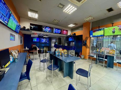 Store 97 sqm for sale