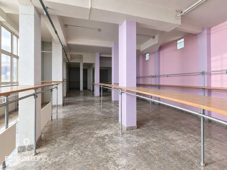 Κατάστημα 1.000 τ.μ. προς ενοικίαση