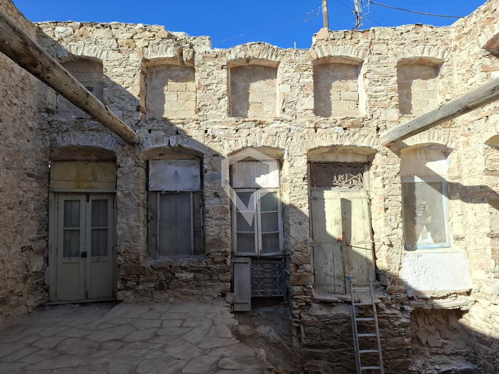 Μονοκατοικία 81 τ.μ. προς πώληση, Ερμούπολη