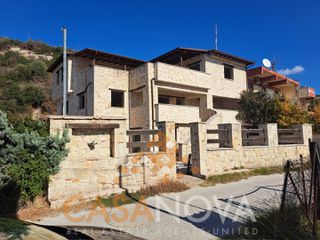 Detached home 380 sqm for sale
