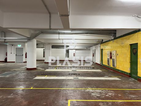 Parking 885 sqm for sale