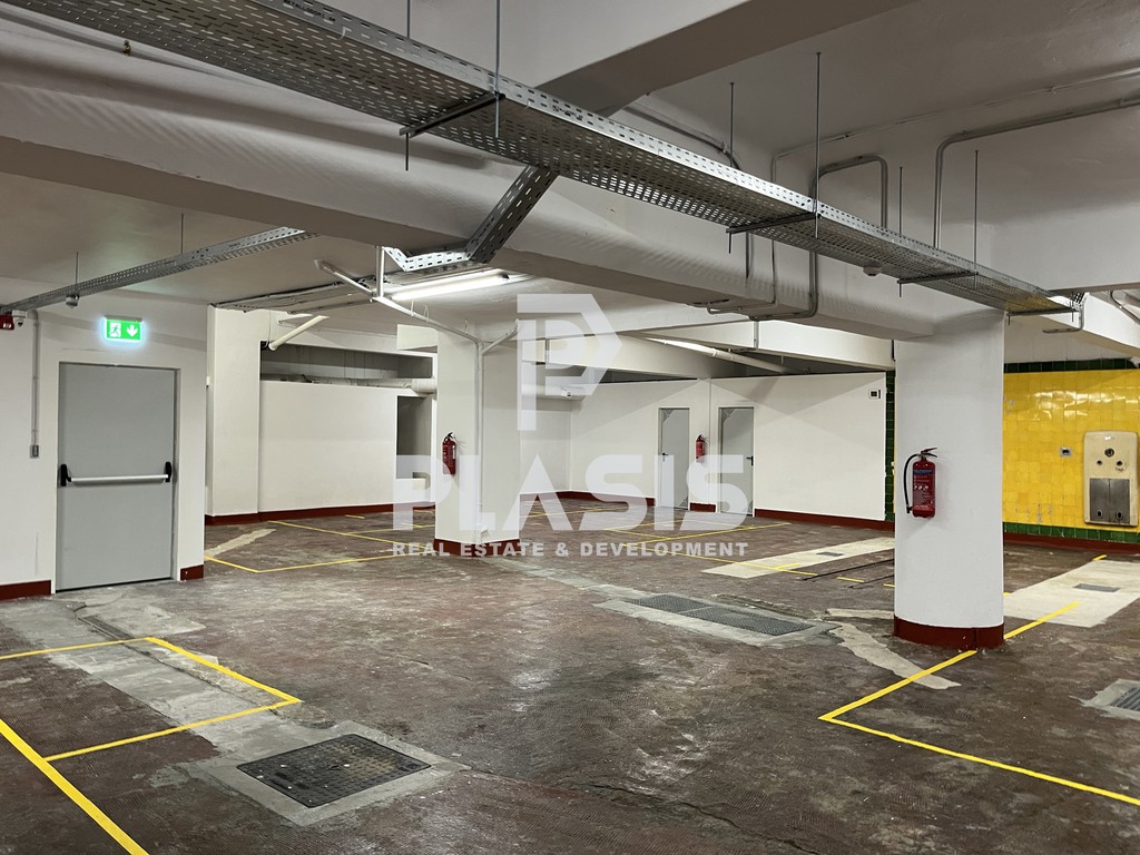 Parking 885 τ.μ. προς πώληση, Άνω Πατήσια