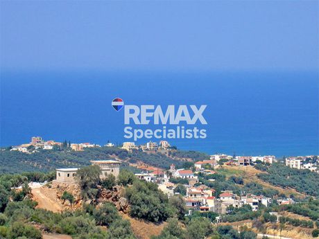 Land plot 833,60 sqm for sale