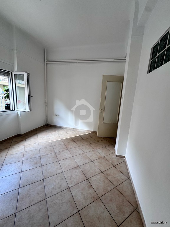Διαμέρισμα 40 τ.μ. προς πώληση, Ταμπούρια