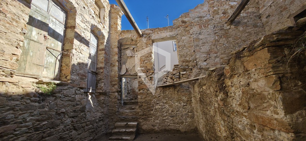 Οικόπεδο 107 τ.μ. προς πώληση, Ερμούπολη