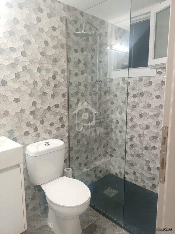 Studio / γκαρσονιέρα 35 τ.μ. προς ενοικίαση, Επτά Πλατάνια
