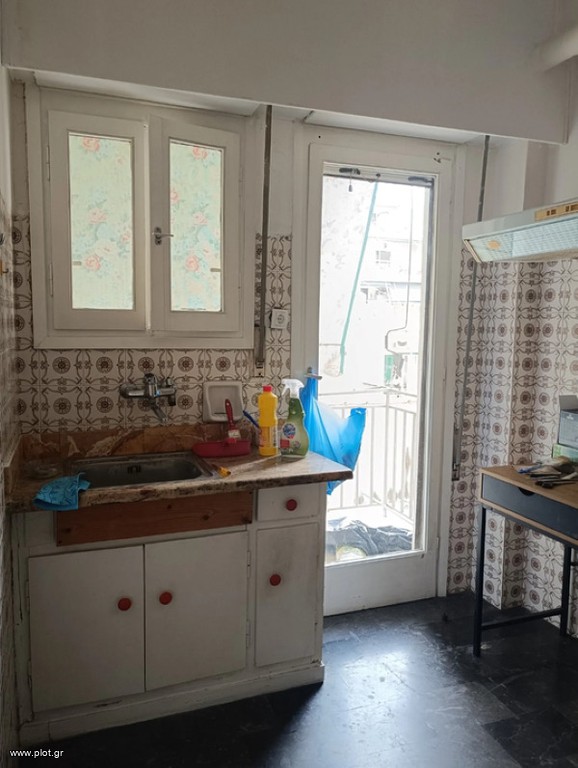 Studio / γκαρσονιέρα 27 τ.μ. προς πώληση, Τρεις Γέφυρες