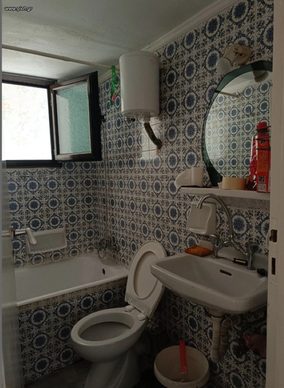 Studio / γκαρσονιέρα 27 τ.μ. προς πώληση, Τρεις Γέφυρες