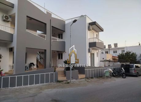 Building 250 sqm for sale