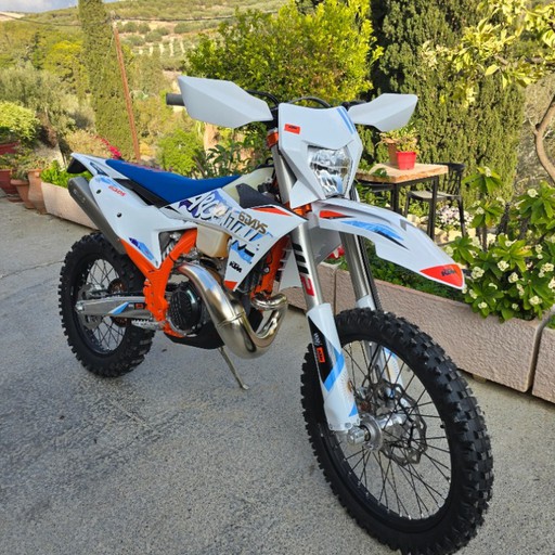 Μάνος KTM