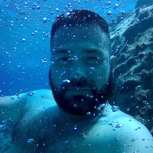 Antonis R